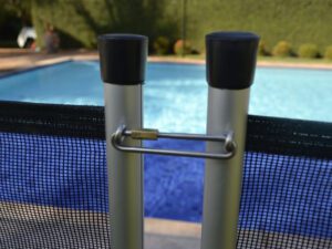 cerca de proteção para piscina